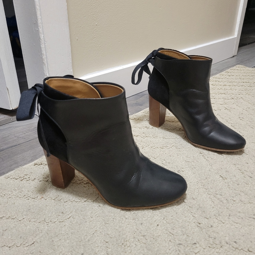 Sezane Black Ankle Boots with Brown Heel